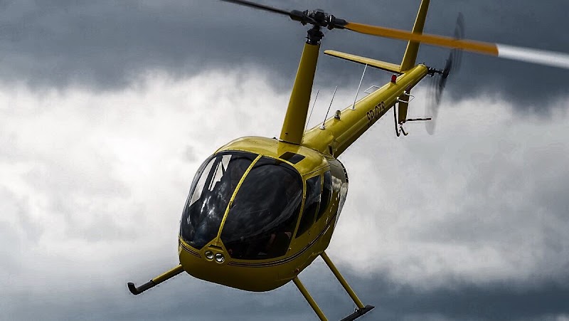HELIXAERO Ecole de pilotage & simulateurs de vol hélicoptères — Simulateur de vol en hélicoptère — Toussus-le-Noble