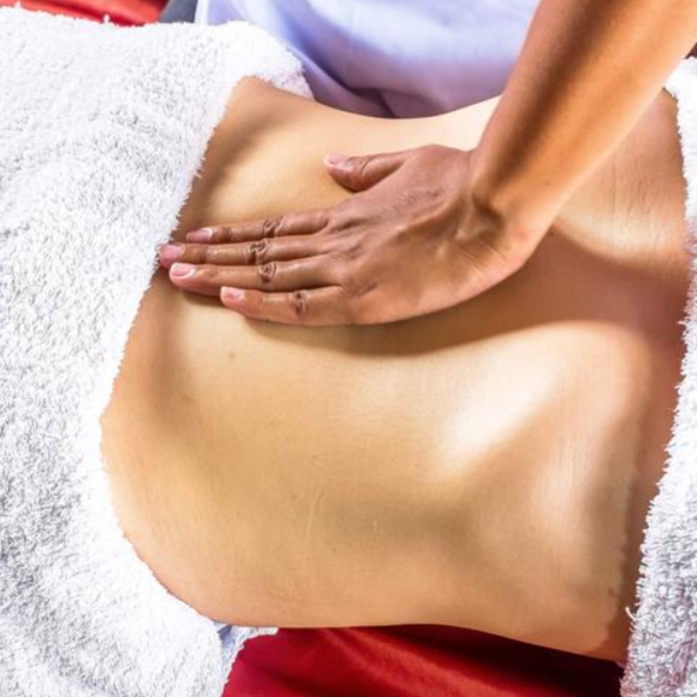 Initiation privative au massage Abhyanga à Paris 19ème