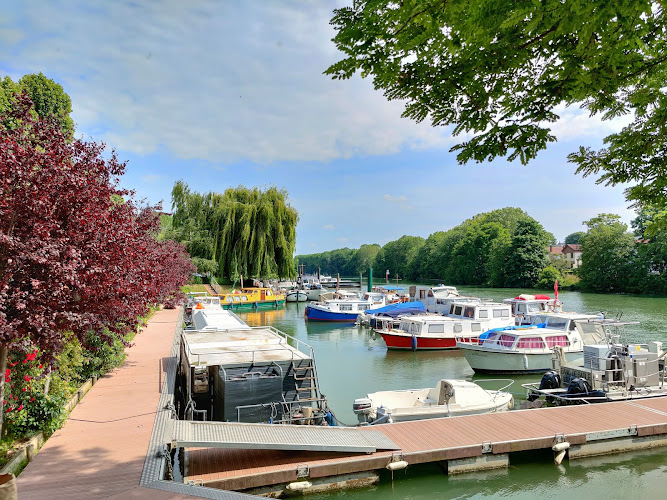 Port de Plaisance de Joinville-le-Pont — Location de bateaux sans permis — Joinville-le-Pont