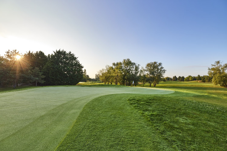 Golf Bluegreen Quetigny Grand Dijon — Parcours de Golf — Quetigny
