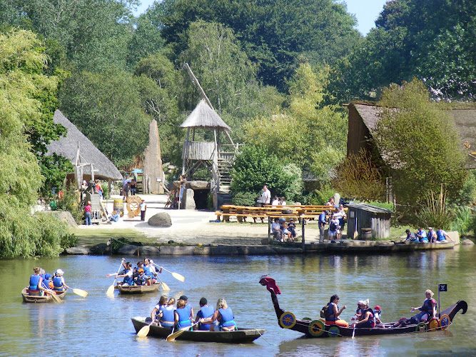 Le Village Gaulois - Parc de loisirs — Parcs d'attraction — Pleumeur-Bodou