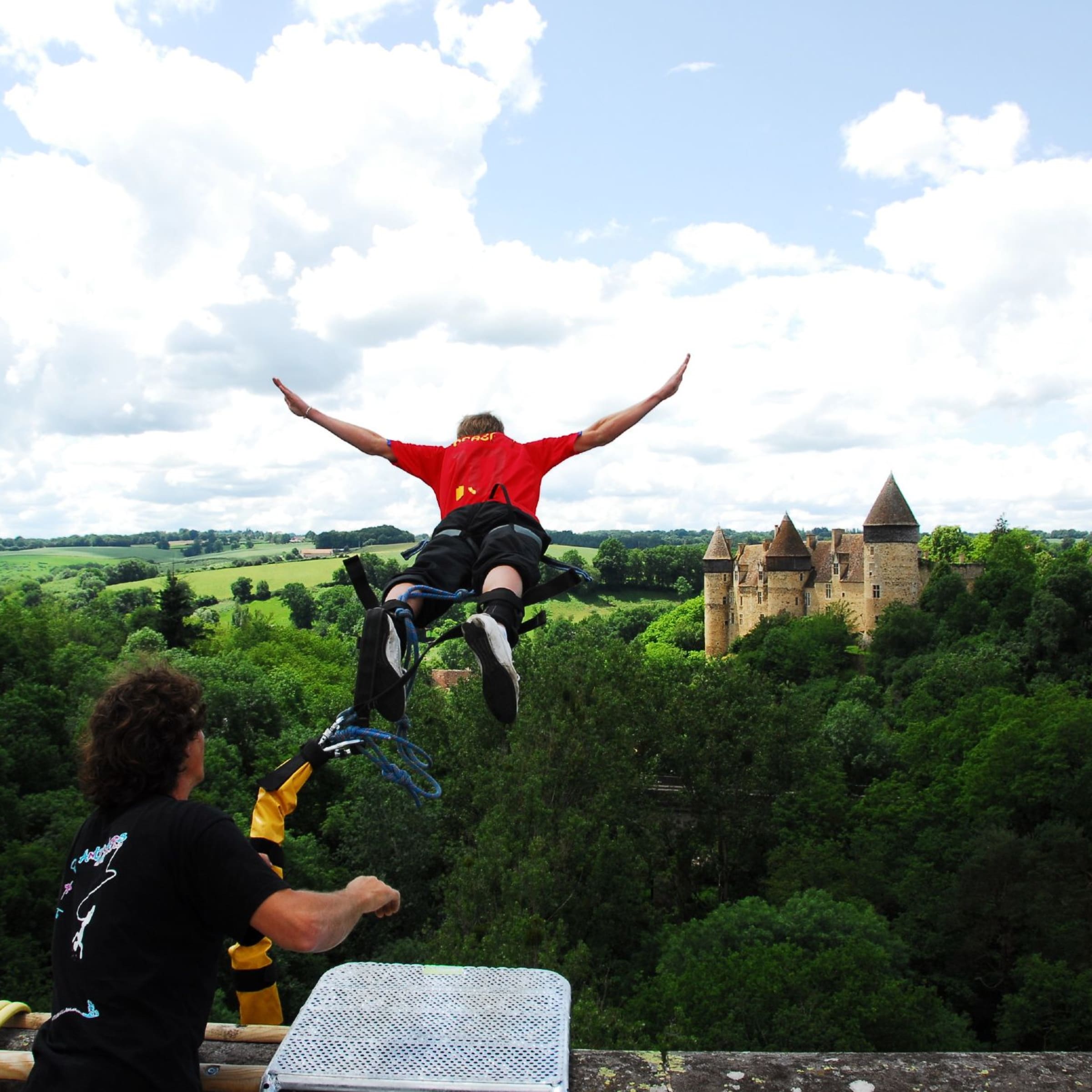 Saut à l'élastique depuis le Viaduc de Culan