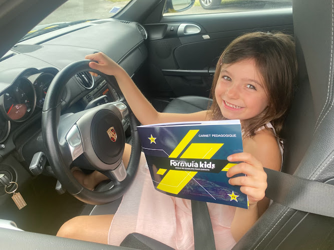 Formula Kids - École de pilotage enfants circuit du Var & école de conduite enfants au Luc proche Aix en Provence région PACA — Stage de pilotage enfant — Le Luc