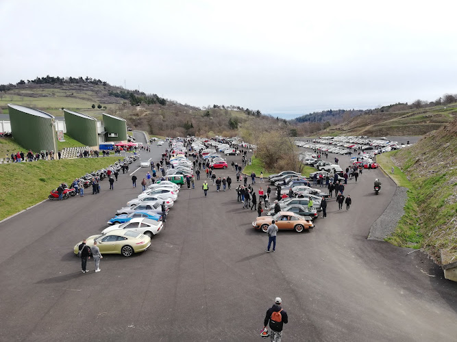 Circuit de Charade — Stage de pilotage Ferrari, Lamborghini, Porsche, Aston Martin,... — Saint-Genès-Champanelle