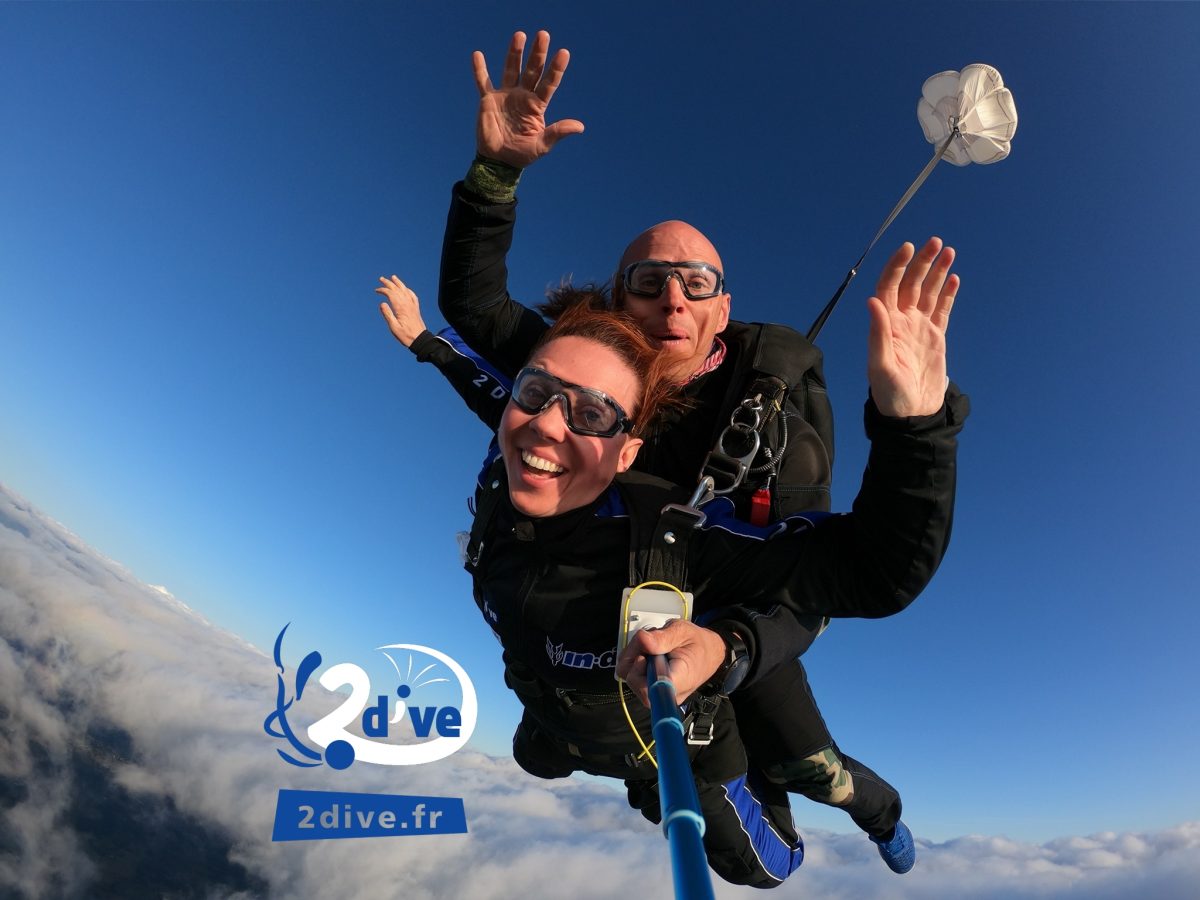 2dive saut en parachute — Saut en Parachute - Tandem — Le Mans