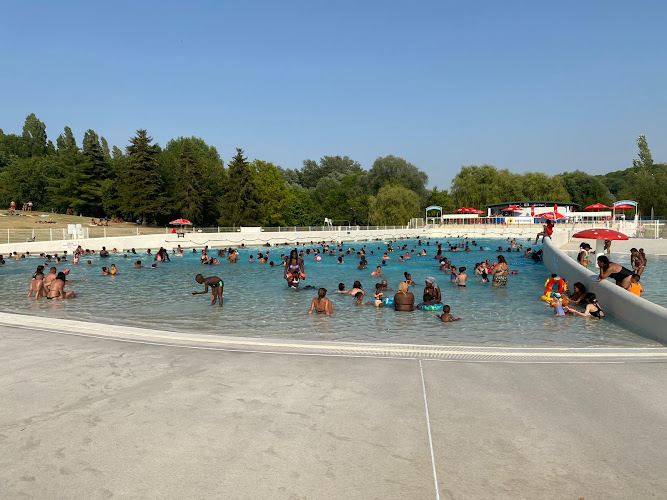 Piscine à vagues – Île de loisirs d’Étampes — Parc aquatique — Étampes