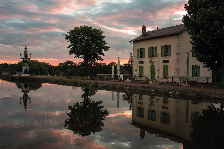 Les Canalous Briare - bateau habitable sans permis sur les canaux de Loire — Location de bateaux sans permis — Briare