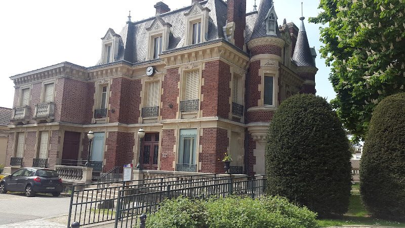 Parc des Anciennes Mairies — Parcs incontournables — Nanterre