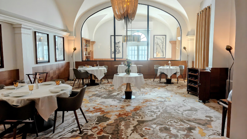 Les Foudres – restaurant étoilé dans les anciens chais de Cognac — Restaurants dans un lieu historique & patrimonial — Cognac