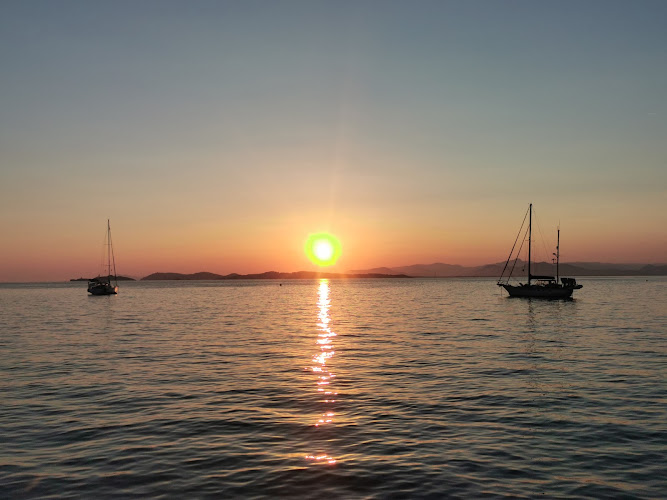 Location catamaran Hyères ESC Yacht Charter