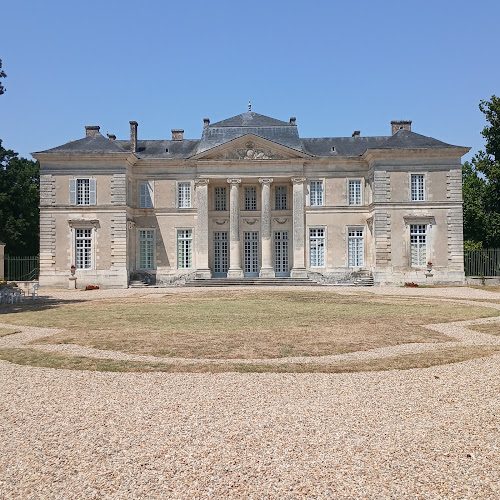 Château de Buzay — Visiter un château — La Jarne