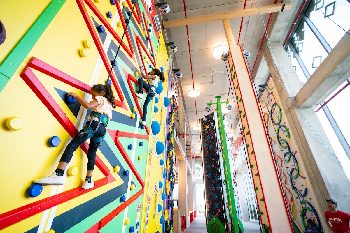 Hapik Salle d'escalade 100% fun — Parcours d'escalade en intérieur — Lyon