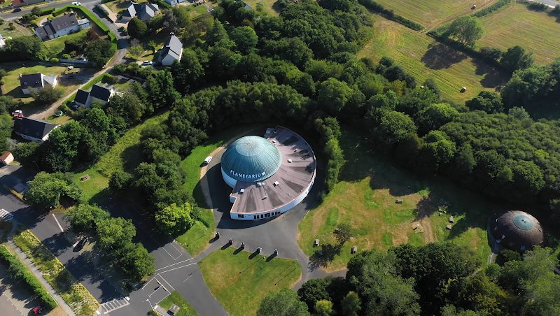 Planétarium de Bretagne - Parc du Radôme — Dômes géodésiques & observatoires — Pleumeur-Bodou