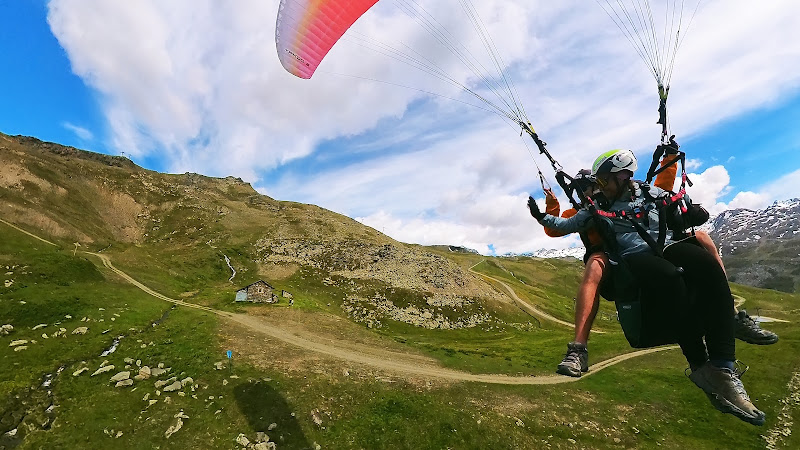 FlyPatrol Parapente Les Menuires — Baptême en parapente — Les Belleville