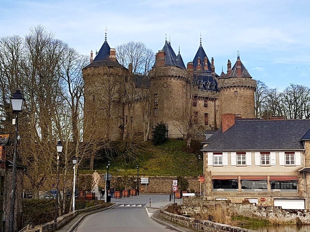 Château de Combourg — Patrimoine — Combourg