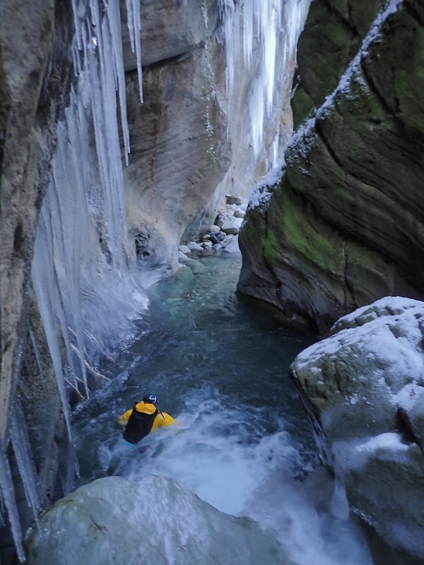 Un jour en Montagne - Canyoning Pyrénées — Gan