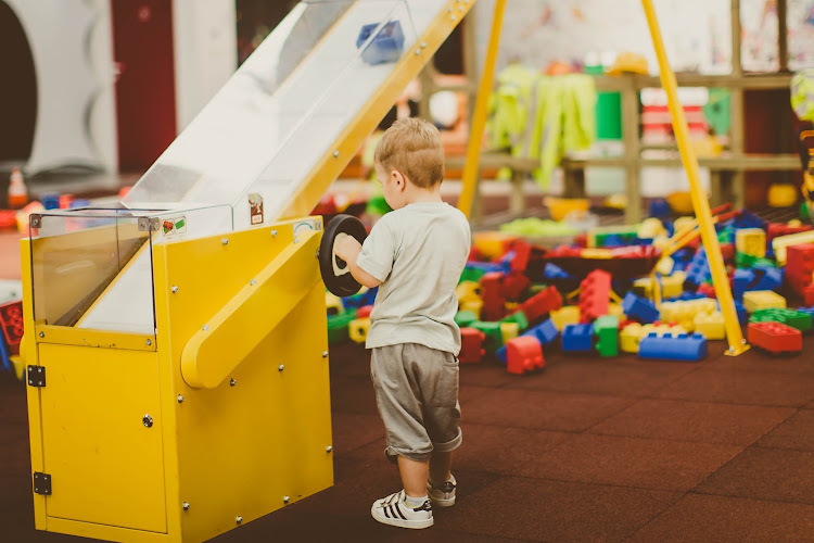 Grenadine et Crayonnade — Arcade et Aires de jeux en intérieur pour adultes & enfants — Anglet
