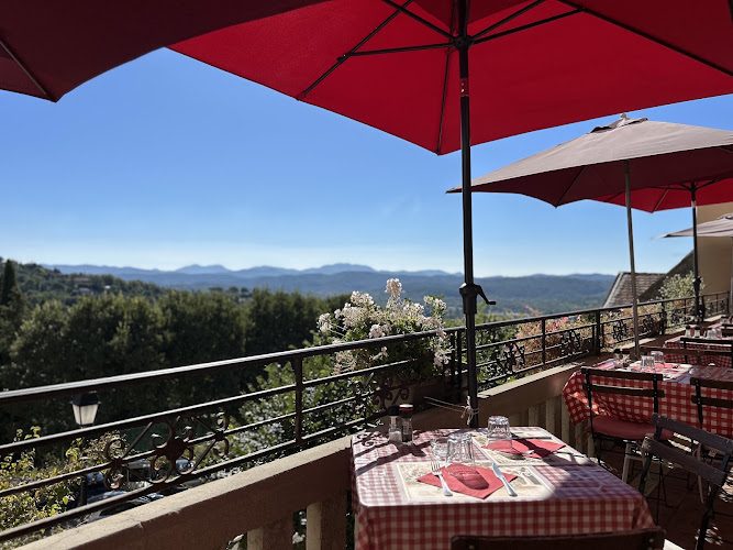 Au Rendez-Vous - terrasse panoramique et daube provençale à Callian - Restaurants avec vue - Callian