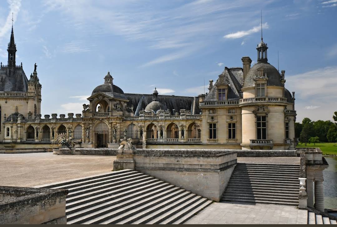 Location de rosalie au Château de Chantilly