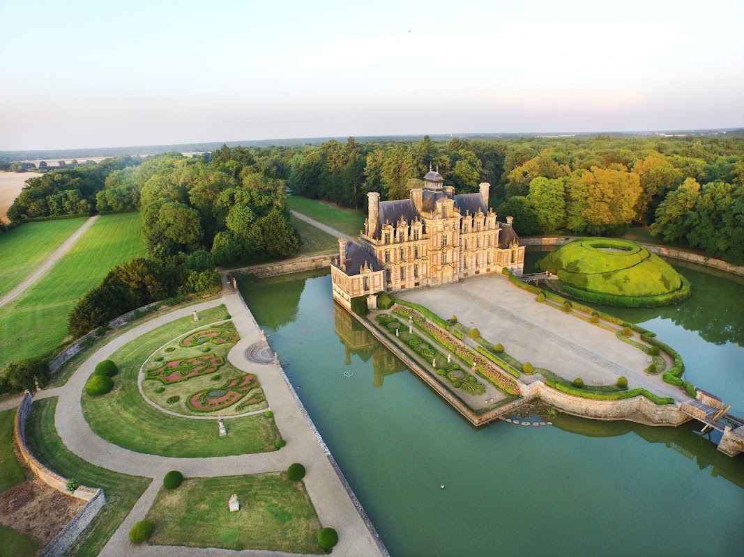 Château de Beaumesnil — Patrimoine — Mesnil-en-Ouche