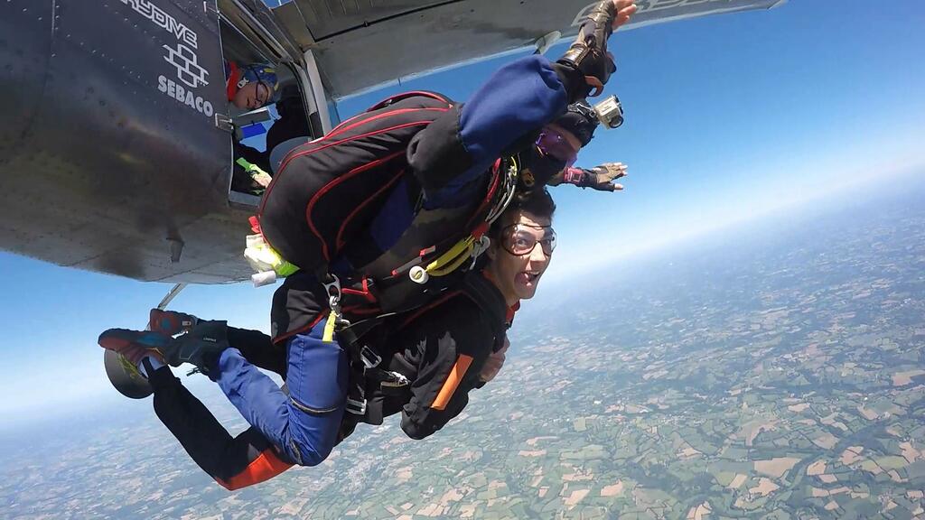 Kemp-air parachutisme — Saut en Parachute - Tandem — Quimper