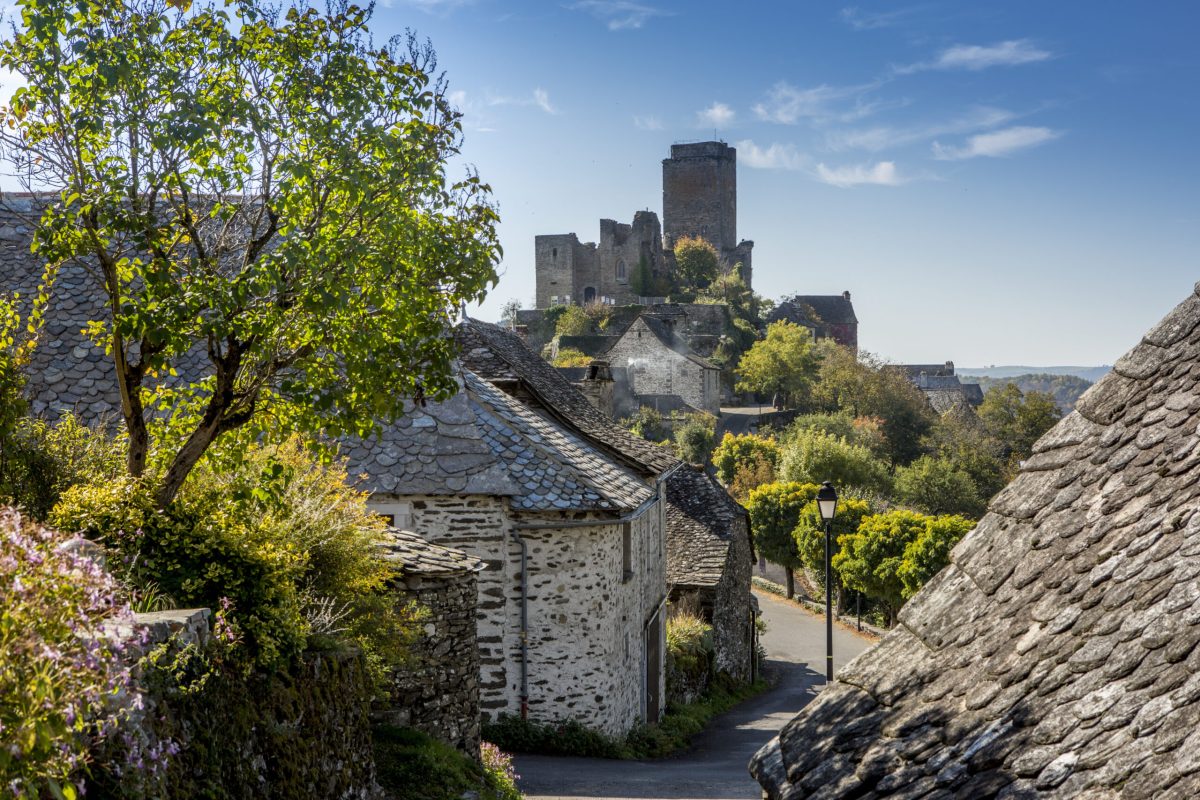 Château de Valon — Visiter un château — Lacroix-Barrez