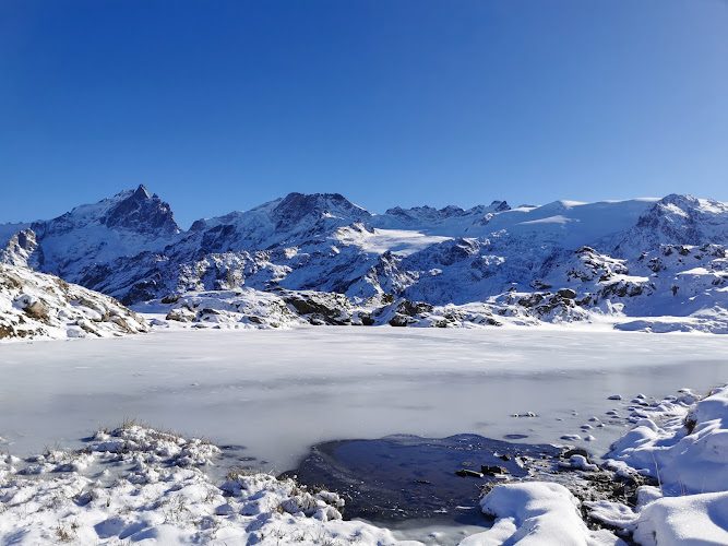 Plateau d'Emparis - 17 km vers les lacs Lérié et Noir face à la Meije — Randonnée pédestre — La Grave