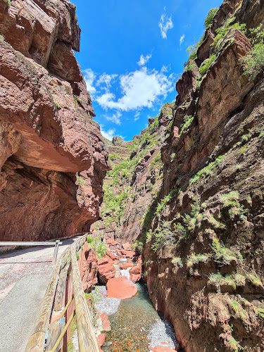 Gorges du Cians - falaises rouges et route spectaculaire vers Beuil — Panoramas exceptionnels — Beuil