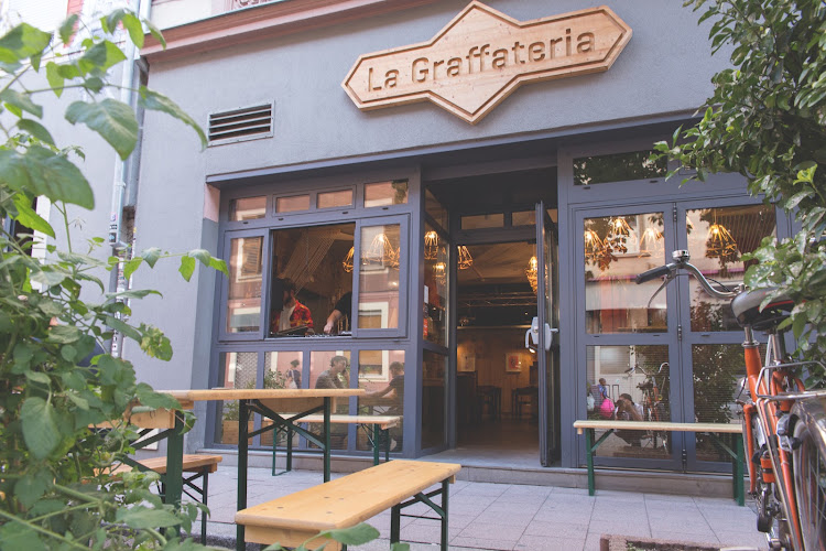 Hey Mama Gare — Dîners-spectacles et théâtre gastronomique — Strasbourg