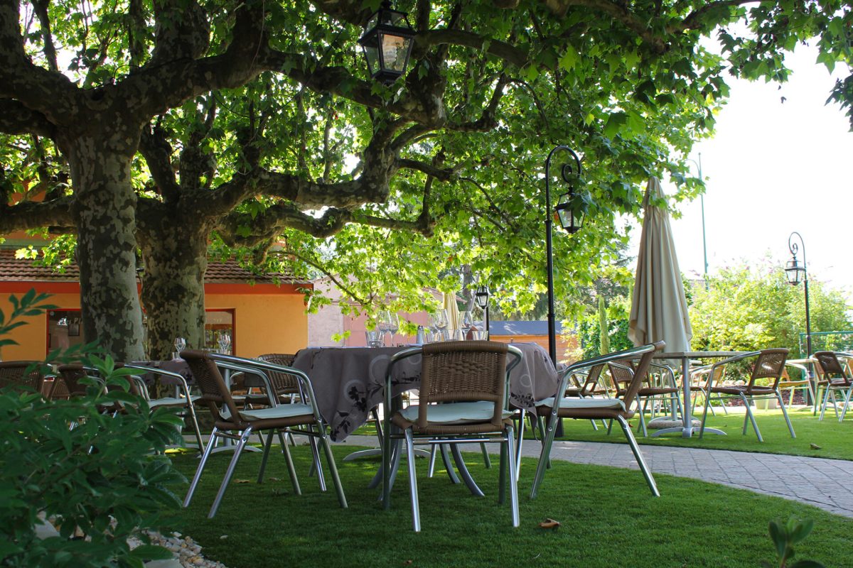 Restaurant Les Platanes — La Chapelle-du-Châtelard