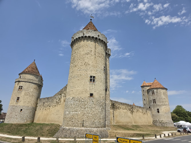 Château de Blandy — Visiter un château — Blandy