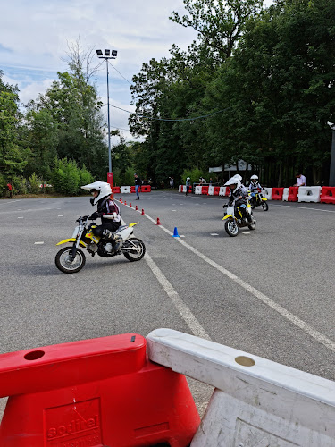Moto-École EasyMonneret Meudon 92 — Stage de pilotage moto — Meudon