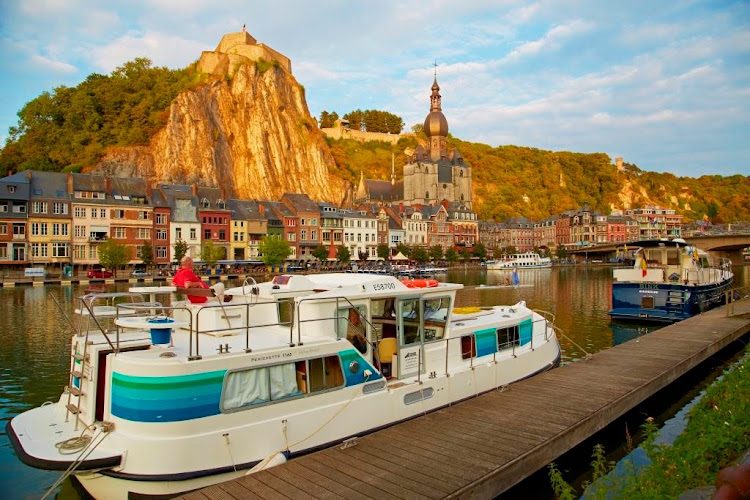 Riverly Lutzelbourg - bateau habitable sans permis en Alsace-Lorraine — Location de bateaux sans permis — Lutzelbourg