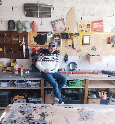 Des Résines et des Rêves - créez une table basse bois et époxy près de Tours — Stage de Menuiserie : Fabriquez Votre Meuble — La Riche