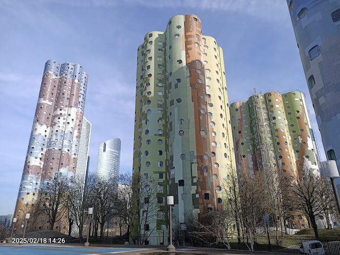 Les Tours Aillaud — Patrimoine — Nanterre