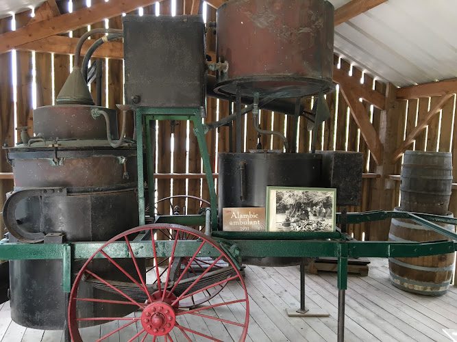 La Maison du Cidre - musée, fabrication et dégustation au Hézo — Le Hézo