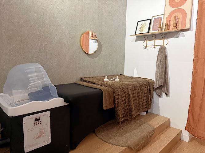 The Glow Beauty Bar & HeadSpa | COLMAR