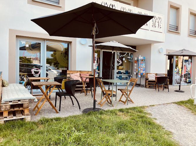 La Petite Parenthèse — Cafés-librairies & salons de thé littéraires — Audenge