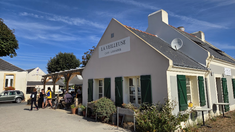 Café Librairie La Veilleuse — Bangor