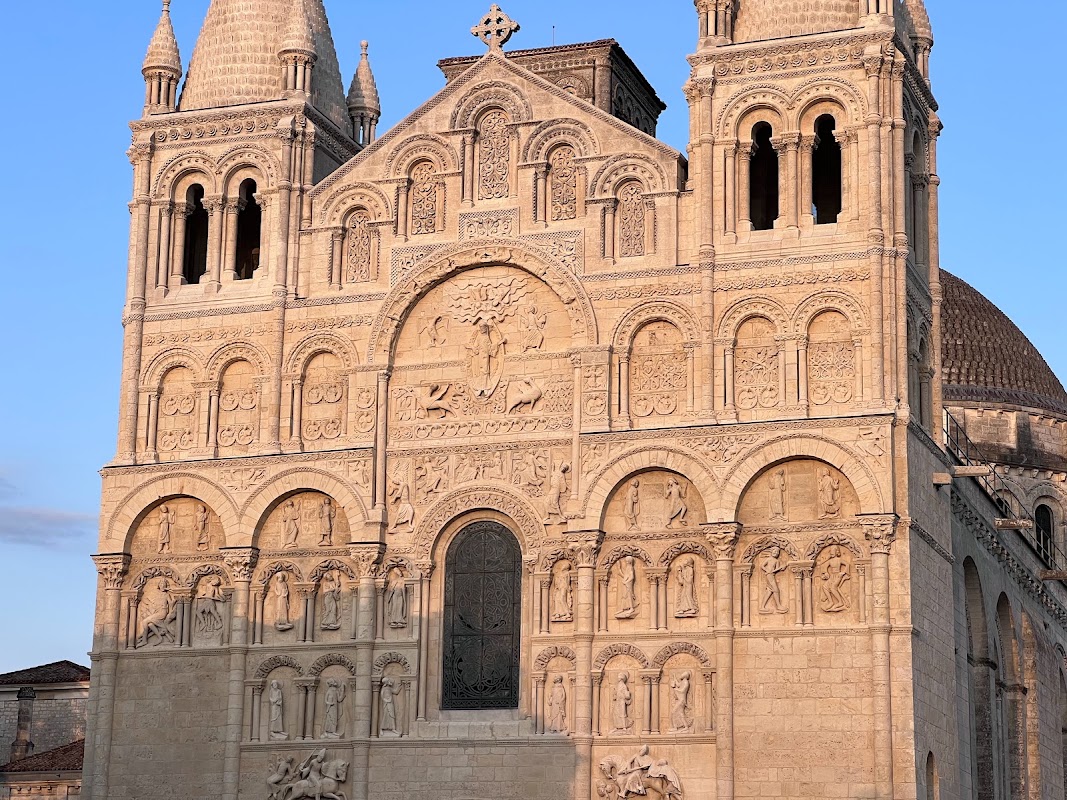Cathédrale Saint-Pierre d'Angoulême — Patrimoine — Angoulême