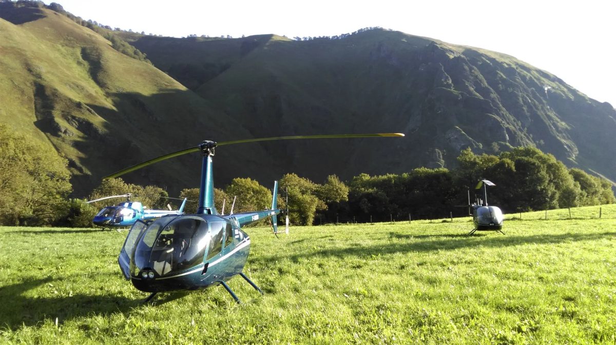 Héliclub de l'Ain — Baptême de l'air - Hélicoptère — Jasseron