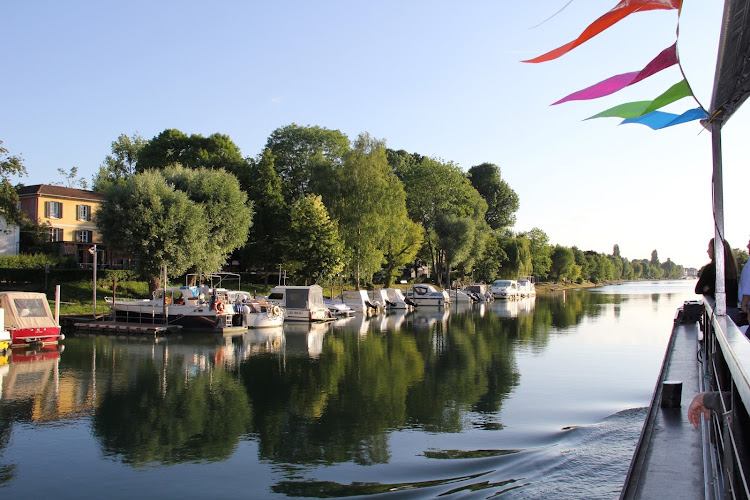 Marne & Gondoire – Croisières gourmandes sur la Marne — Dîner-croisière & croisière gourmande — Lagny-sur-Marne
