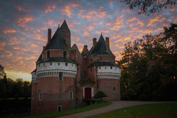 Château fort de Rambures — Visiter un château — Rambures
