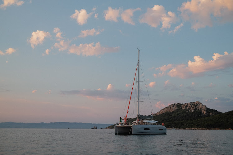 Blue Wave | Locations de bateaux au départ de Toulon & Bandol — Toulon