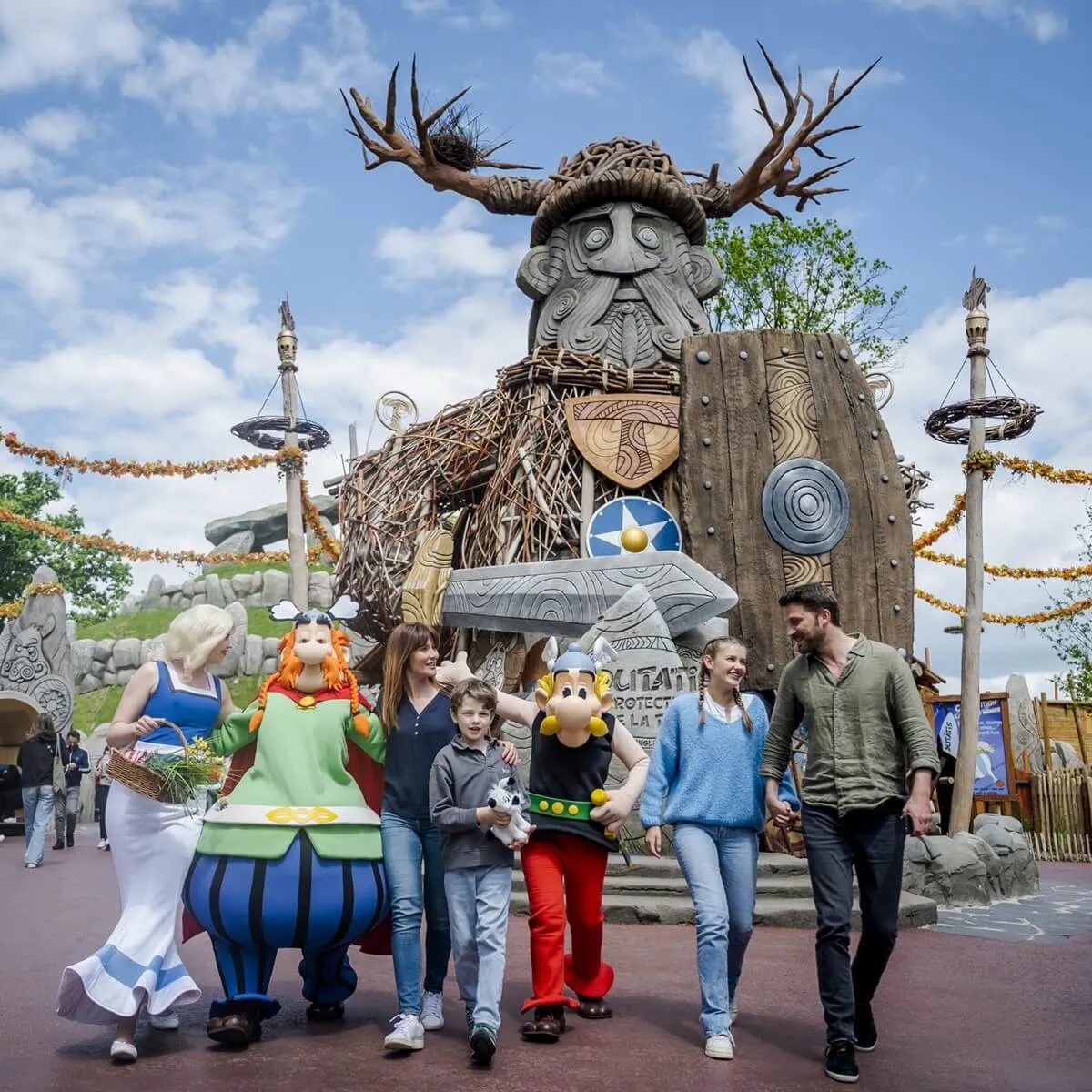 Parc Astérix — Parcs d'attraction — Plailly