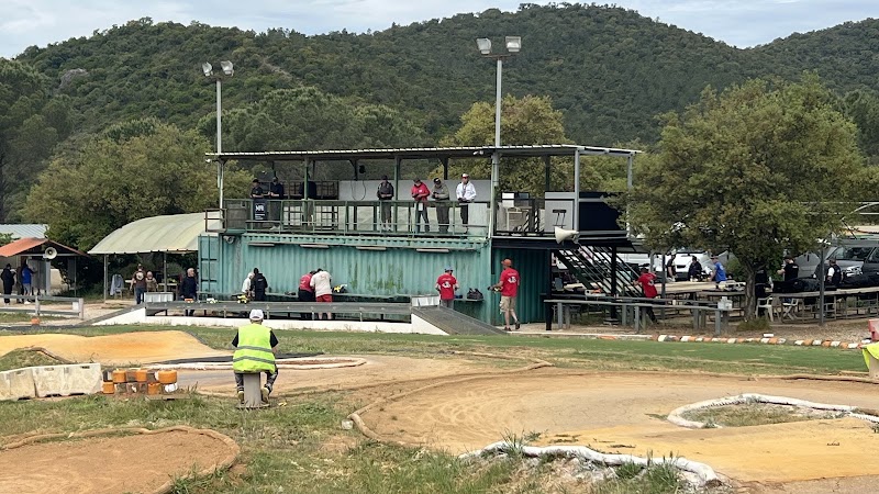 Var auto modelisme Pierrefeu — Voitures radiocommandées & modélisme RC — Pierrefeu-du-Var