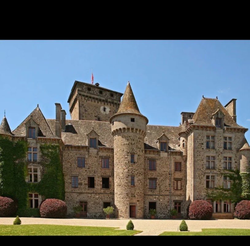 Château de Pesteils — Visiter un château — Polminhac