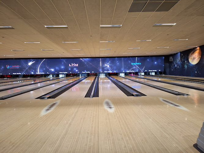 Planet : Bowling, Quiz Boxing, Karaoké, Experimental Parc, Vr — Lille