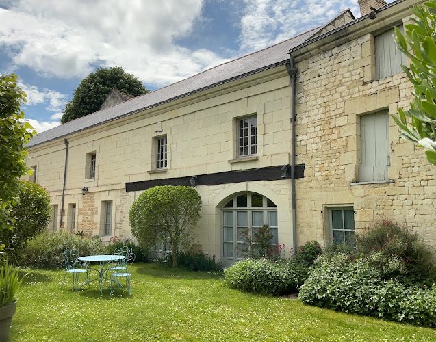 Le Logis des Roches d'Antan - chambres d’hôtes troglodytiques — Logements Troglodytes (Maisons creuséees, Grottes aménagées,...) — Le Coudray-Macouard