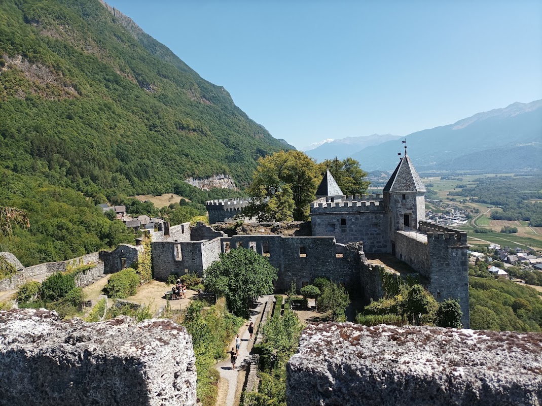 Château de Miolans — Patrimoine — Saint-Pierre-d'Albigny
